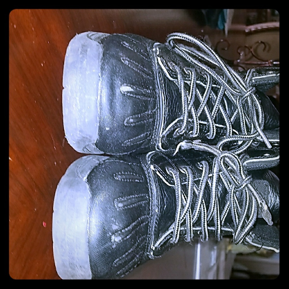 Hiking shoes